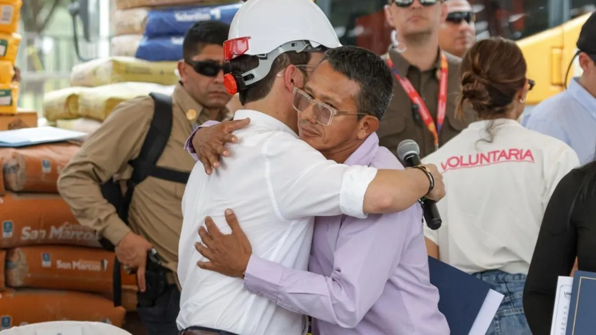 'A los albergues están llegando personas que no son damnificadas', sostiene Juan Manuel Muñoz, gerente para la reconstrucción del Valle