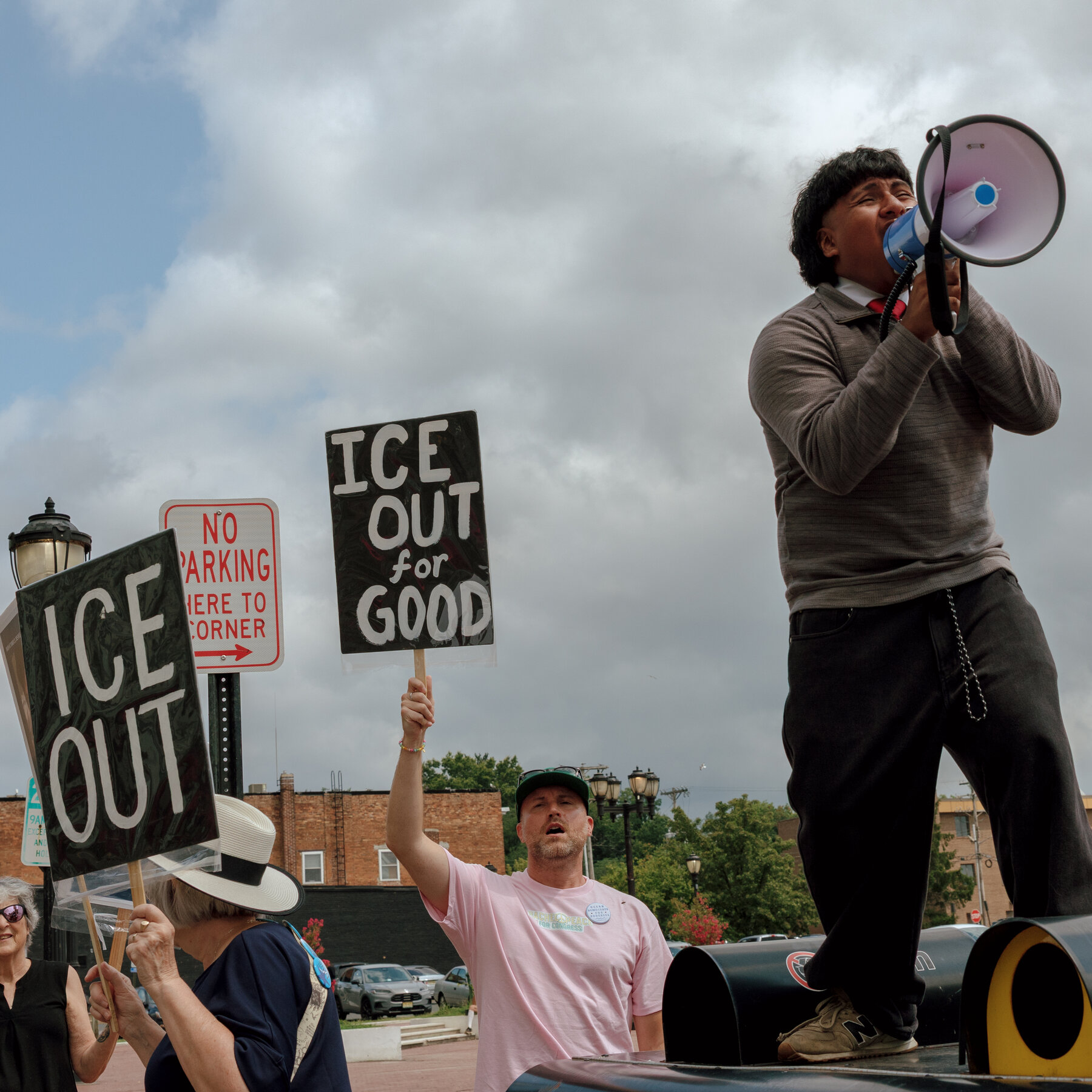 ‘Abrieron la puerta y nos sacaron’: cómo el ICE irrumpió en un pueblo de Nueva Jersey