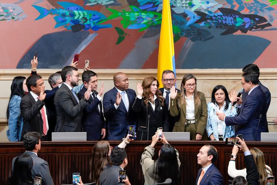 El Congreso elige a un Consejo Nacional Electoral favorable a De la Espriella