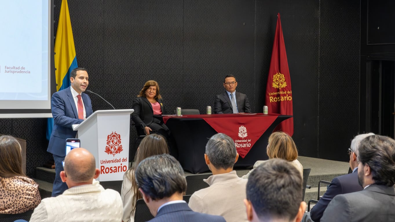 Las reformas que la democracia no puede seguir aplazando en Colombia