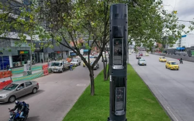 Muertes viales cayeron un 30 % en los puntos donde se instalaron cámaras ‘salvavidas’ en Bogotá: este es su impacto