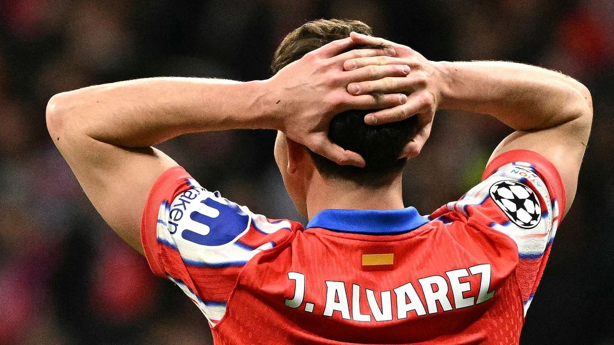 Nuevo capítulo en la novela de Atlético y Barcelona: Julián Álvarez estaría sufriendo "depresión grave"