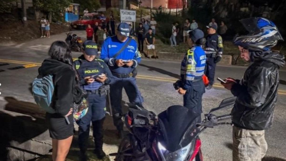 Operativo contra motociclistas con resonadores en Cundinamarca dejó 35 comparendos y 27 motos inmovilizadas